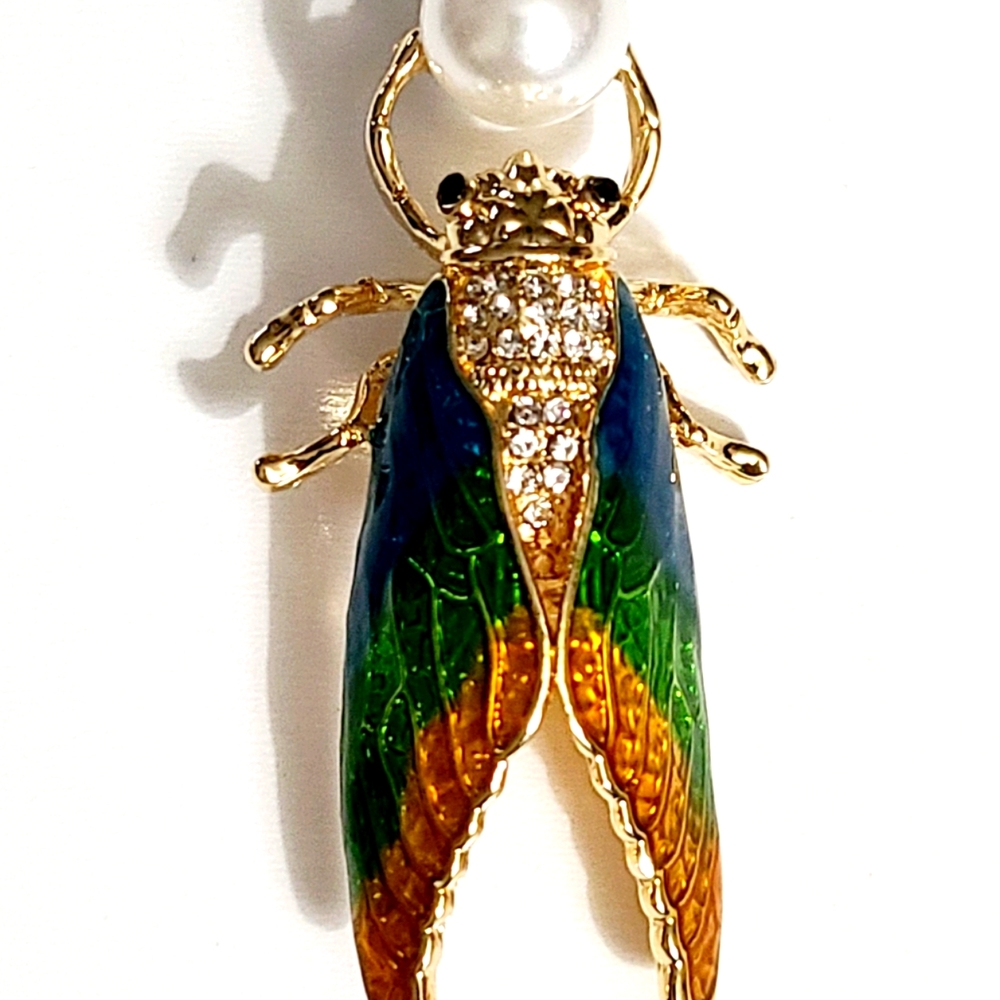 Cicada Brooch